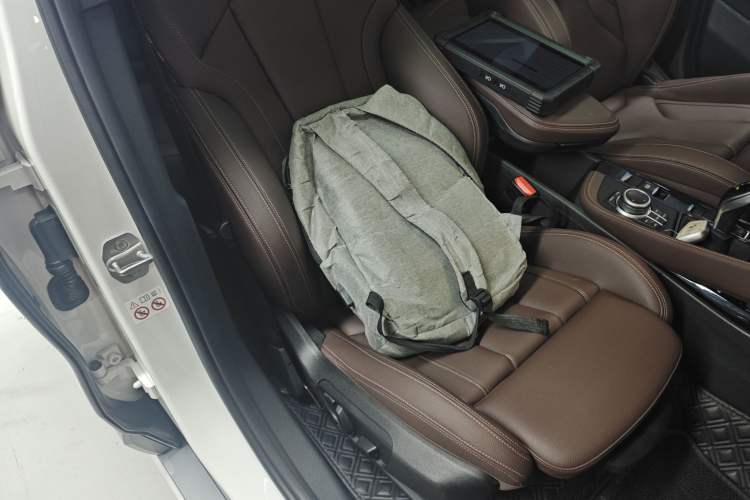 Used BMW X2 2020 sDrive25i Luxury M Sport Package Right Front Seat