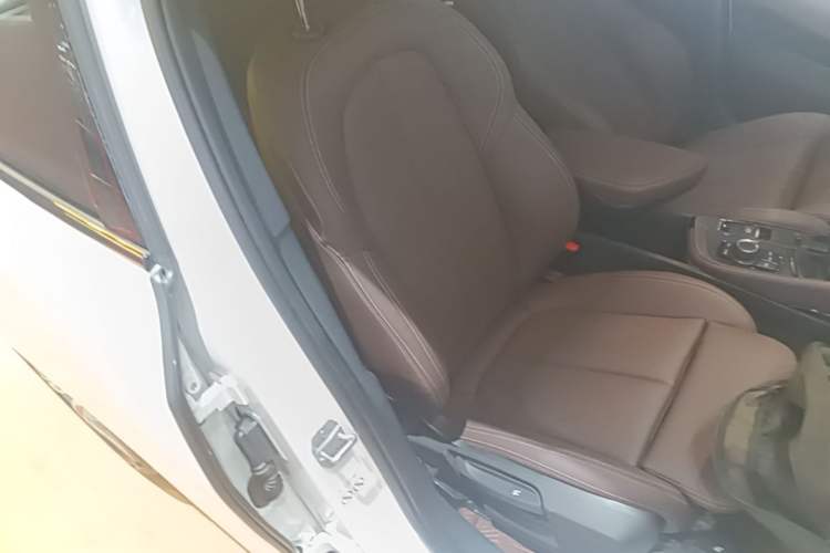 Used BMW X2 2020 sDrive25i Leading Model M Sport Package Right Front Seat