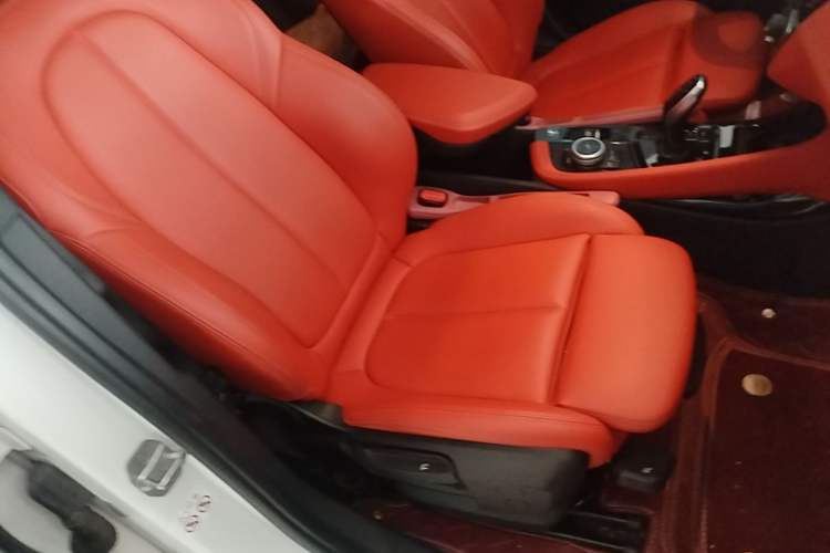 Used BMW X2 2020 sDrive25i Leading Model M Sport Package Right Front Seat
