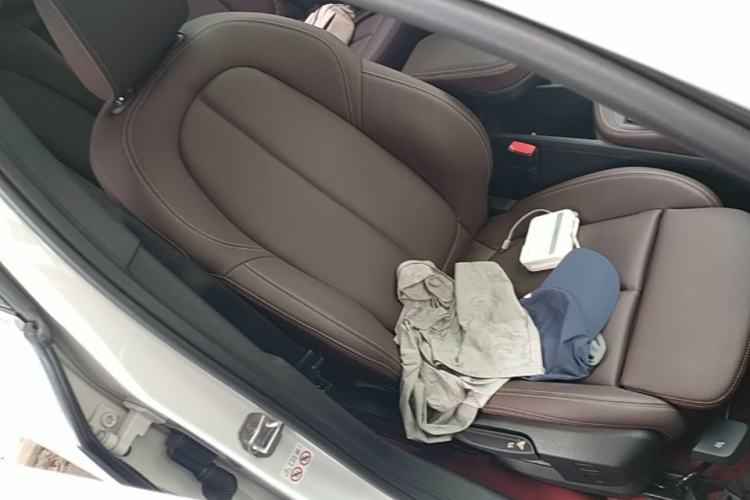 Used BMW X2 2020 sDrive25i Leading Model M Sport Package Right Front Seat
