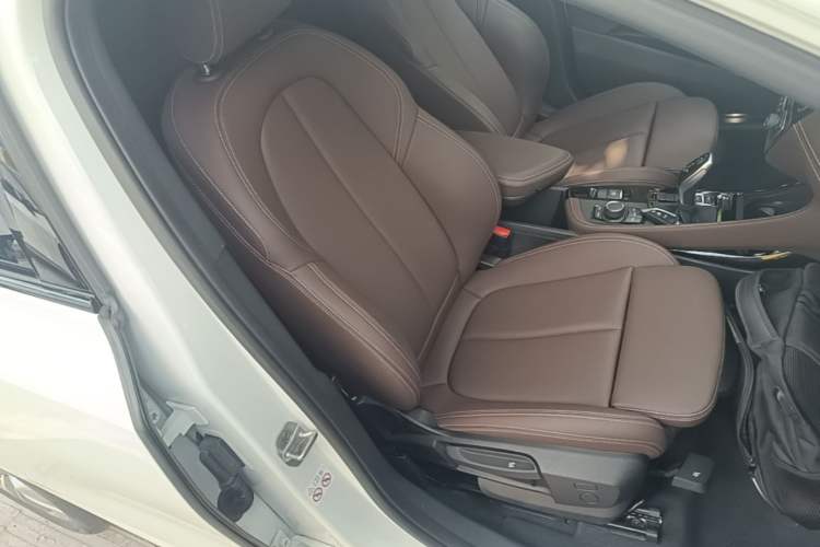Used BMW X2 2020 sDrive25i Leading Model M Sport Package Right Front Seat