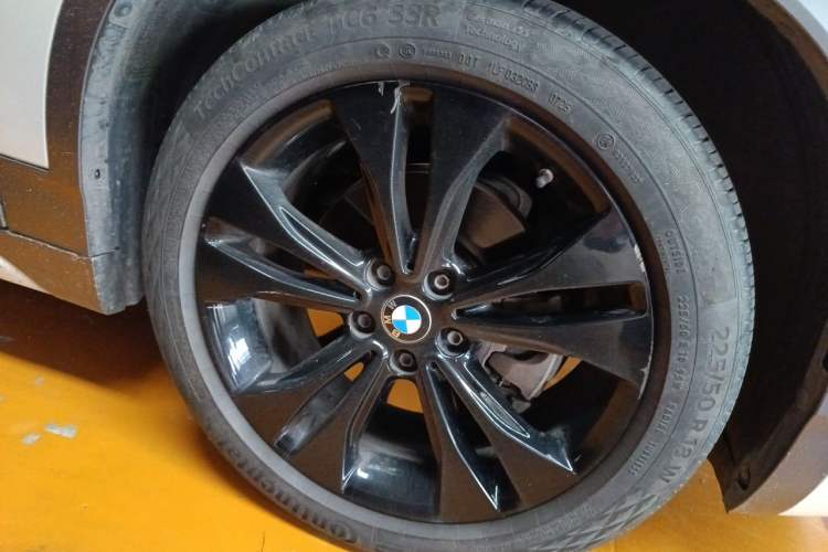 Used BMW X2 2020 sDrive20i M Sport Package Right Front Wheel Hub