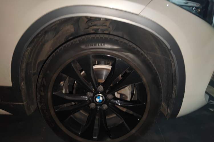 Used BMW X2 2020 sDrive20i M Sport Package Right Front Wheel Hub