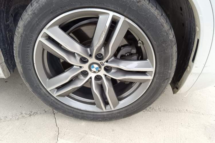 Used BMW X2 2020 sDrive25i Leading Model M Sport Package Right Front Wheel Hub
