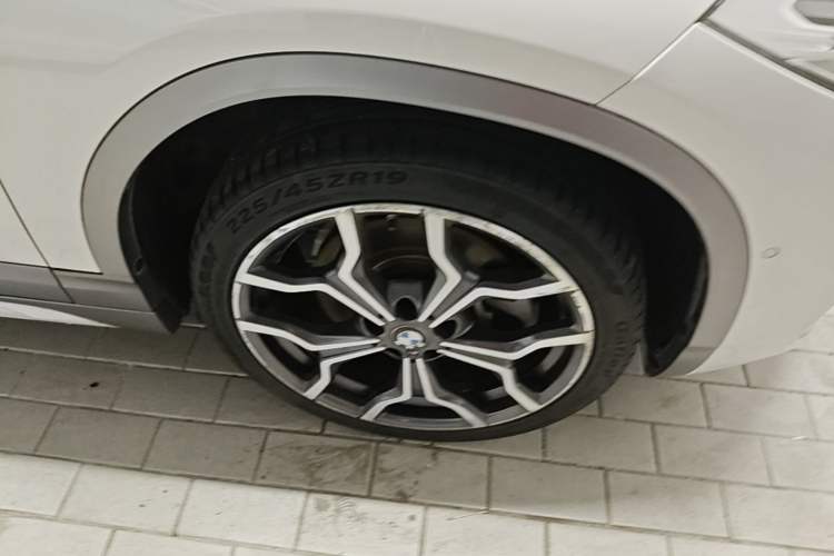 Used BMW X2 2020 sDrive25i Luxury M Sport Package Right Front Wheel Hub