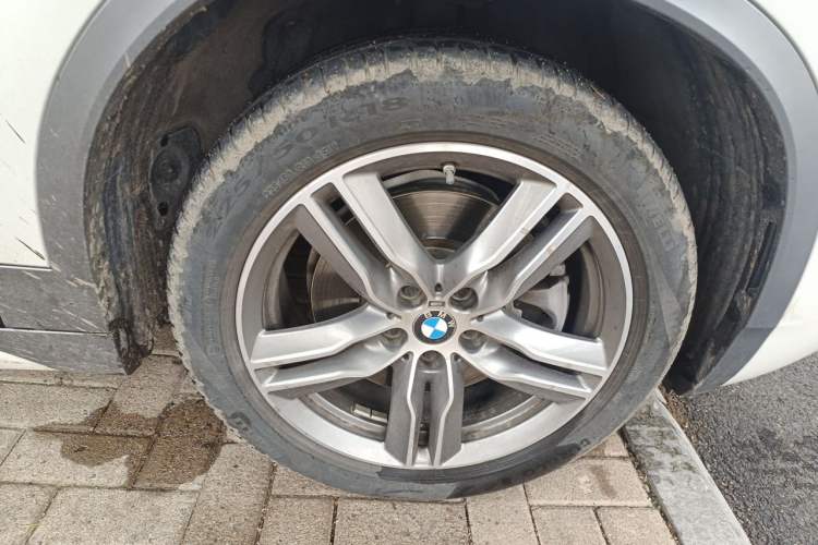 Used BMW X2 2020 sDrive25i Leading Model M Sport Package Right Front Wheel Hub