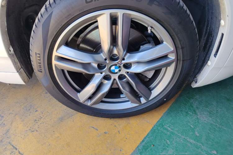 Used BMW X2 2020 sDrive25i Leading Model M Sport Package Right Front Wheel Hub
