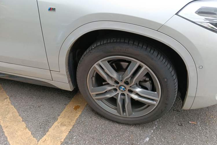 Used BMW X2 2020 sDrive25i Leading Model M Sport Package Right Front Wheel Hub