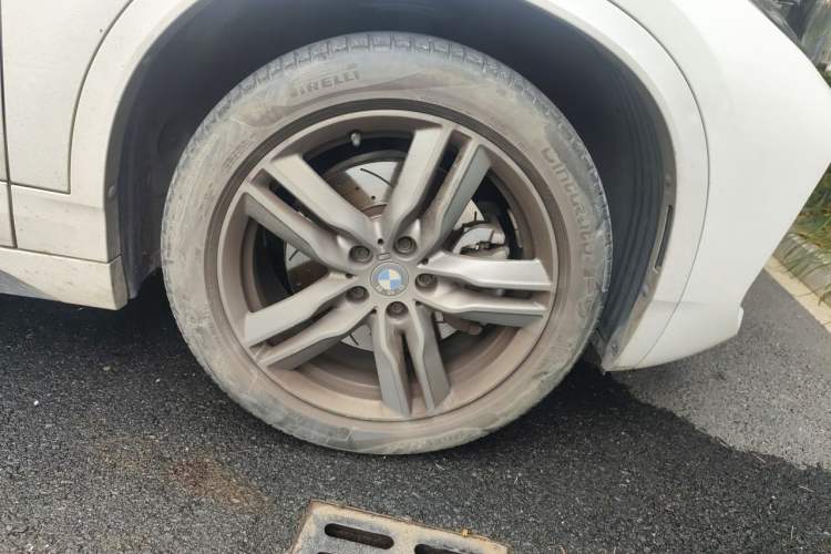 Used BMW X2 2020 sDrive25i Leading Model M Sport Package Right Front Wheel Hub