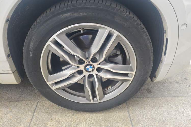 Used BMW X2 2020 sDrive25i Leading Model M Sport Package Right Front Wheel Hub
