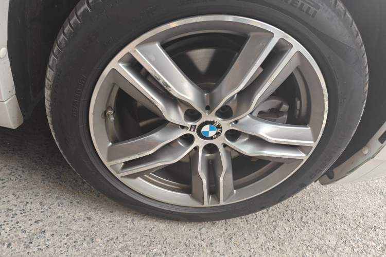 Used BMW X2 2020 sDrive25i Leading Model M Sport Package Right Front Wheel Hub