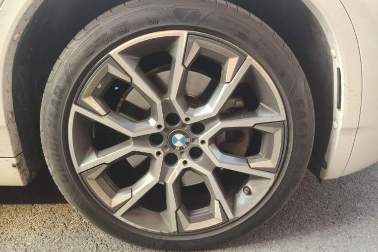 Used BMW X2 2020 sDrive25i Leading Model M Sport Package Right Front Wheel Hub