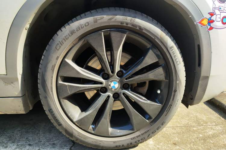 Used BMW X2 2020 sDrive20i M Sport Package Right Front Wheel Hub