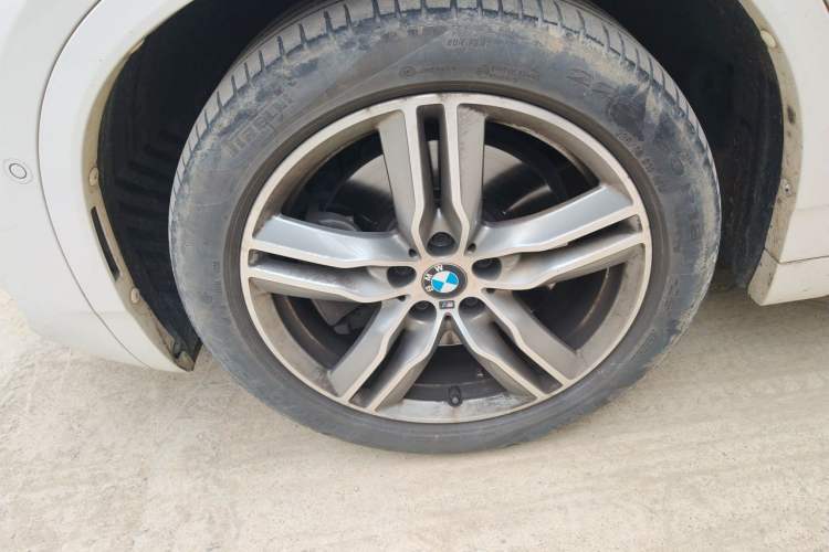 Used BMW X2 2020 sDrive25i Leading Model M Sport Package Right Front Wheel Hub