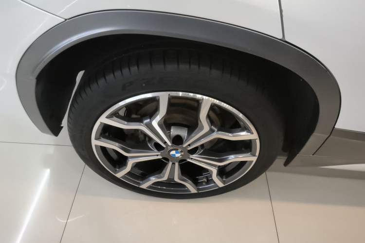 Used BMW X2 2020 sDrive25i Luxury M Sport Package Right Rear Wheel Hub