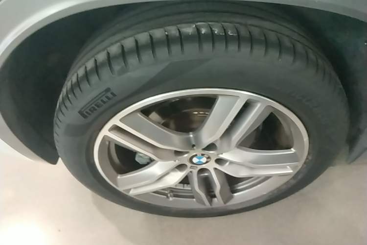Used BMW X2 2020 sDrive25i Leading Model M Sport Package Right Rear Wheel Hub