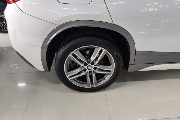 Used BMW X2 2020 sDrive25i Leading Model M Sport Package Right Rear Wheel Hub