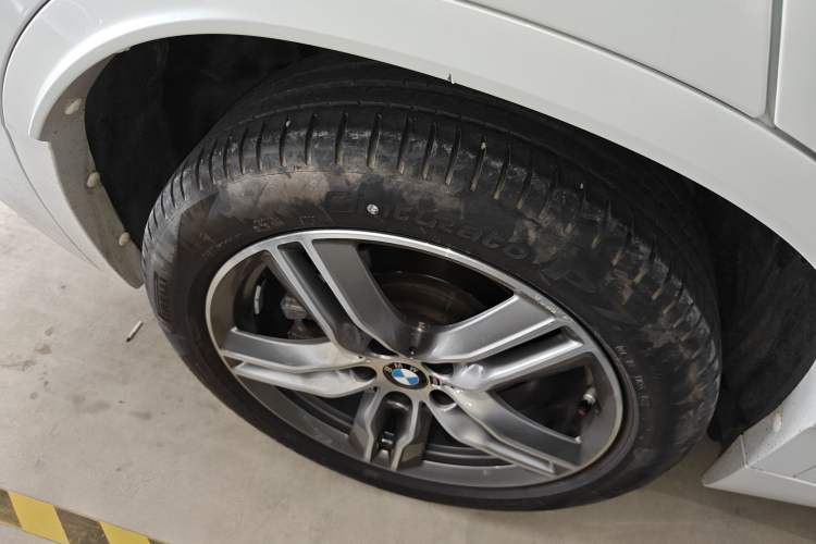 Used BMW X2 2020 sDrive25i Leading Model M Sport Package Right Rear Wheel Hub