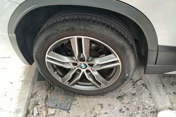 Used BMW X2 2020 sDrive25i Leading Model M Sport Package Right Rear Wheel Hub