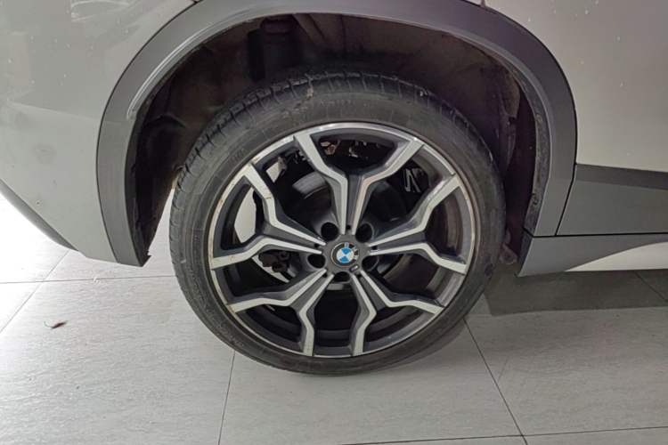 Used BMW X2 2020 sDrive25i Luxury M Sport Package Right Rear Wheel Hub