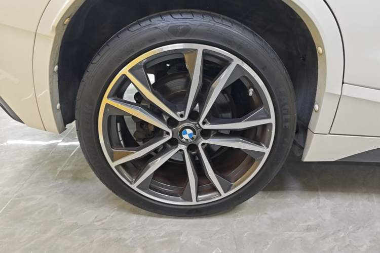 Used BMW X2 2020 sDrive25i Luxury Model with M Sport Package Right Rear Wheel Hub