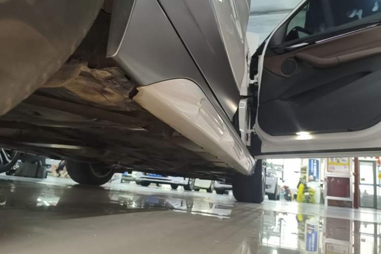 Used BMW X2 2020 sDrive25i Leading Model M Sport Package Right Side Sill