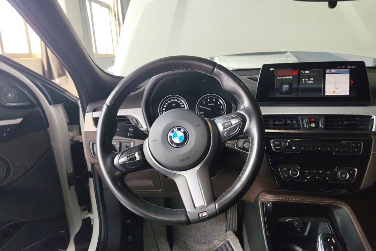 Used BMW X2 2020 sDrive25i Luxury Model with M Sport Package Steering Wheel