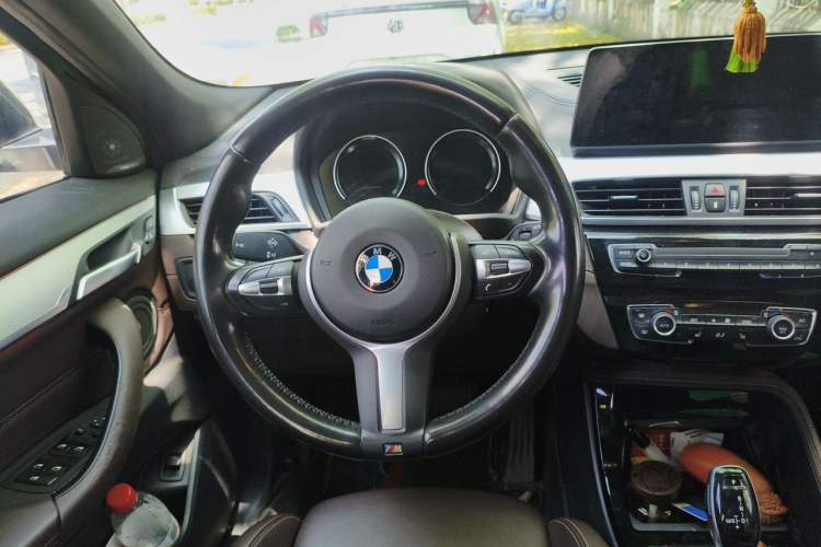 Used BMW X2 2020 xDrive25i M Sport Package Steering Wheel