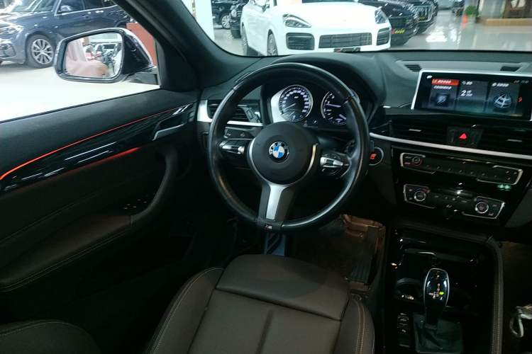 Used BMW X2 2020 sDrive25i Leading Model M Sport Package Steering Wheel