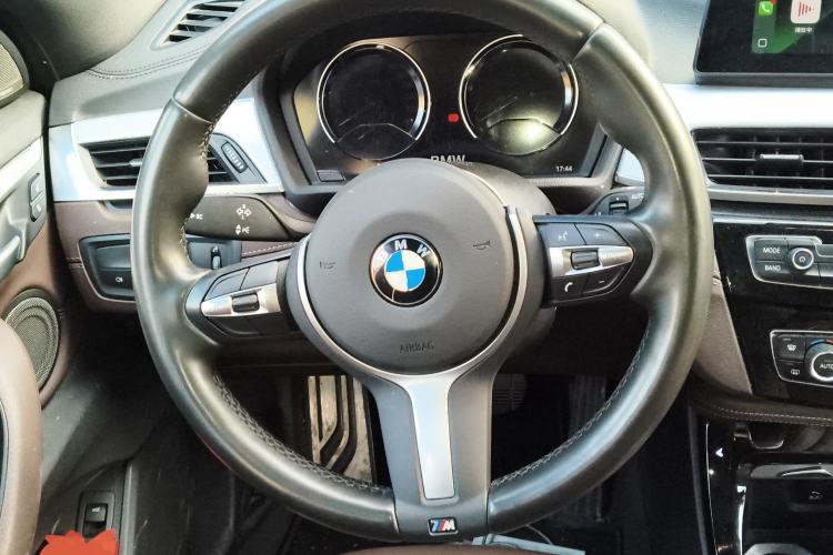 Used BMW X2 2020 sDrive25i Luxury Model with M Sport Package Steering Wheel
