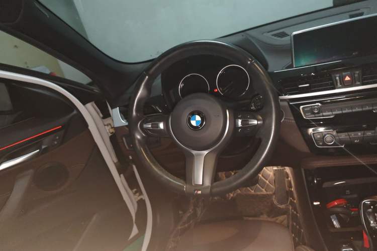Used BMW X2 2020 sDrive25i Leading Model M Sport Package Steering Wheel