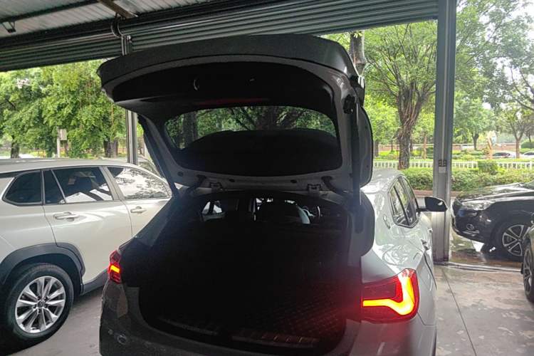 Used BMW X2 2020 sDrive25i Leading Model M Sport Package Trunk