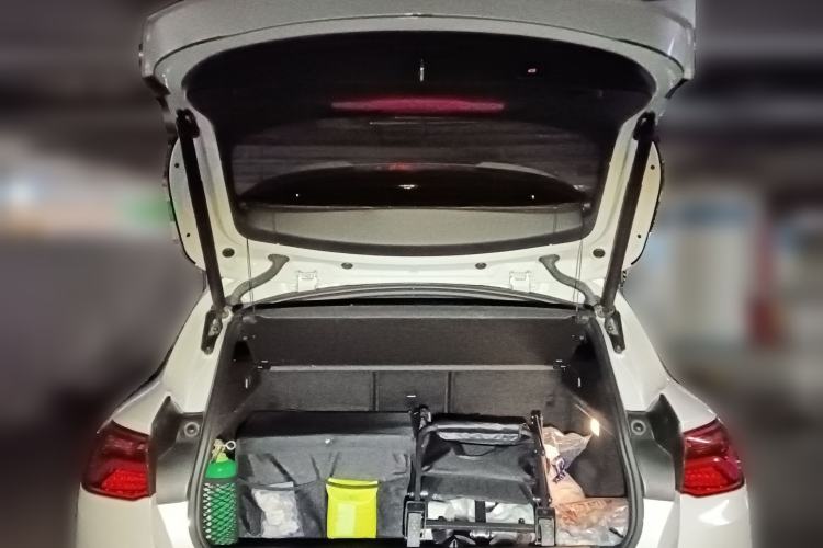 Used BMW X2 2020 sDrive25i Luxury M Sport Package Trunk
