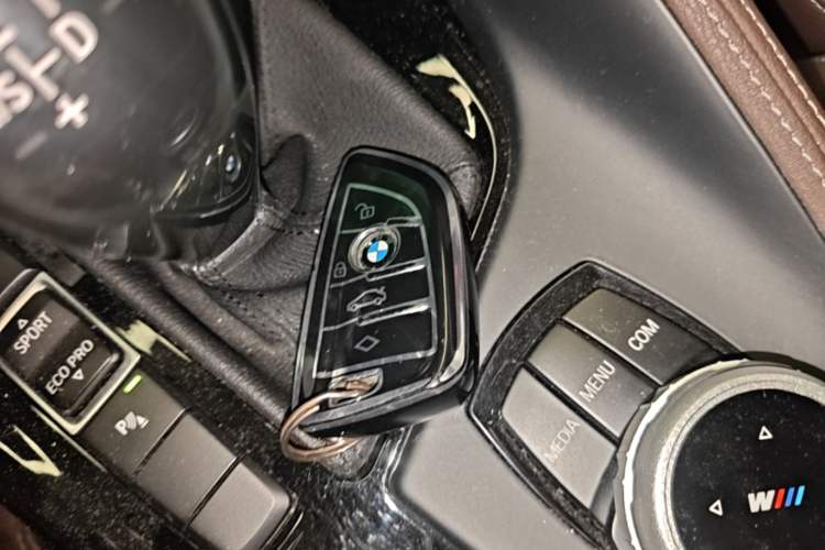 Used BMW X2 2020 sDrive25i Leading Model M Sport Package Vehicle Key