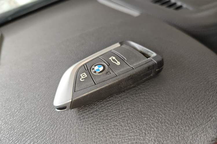 Used BMW X2 2020 sDrive25i Leading Model M Sport Package Vehicle Key