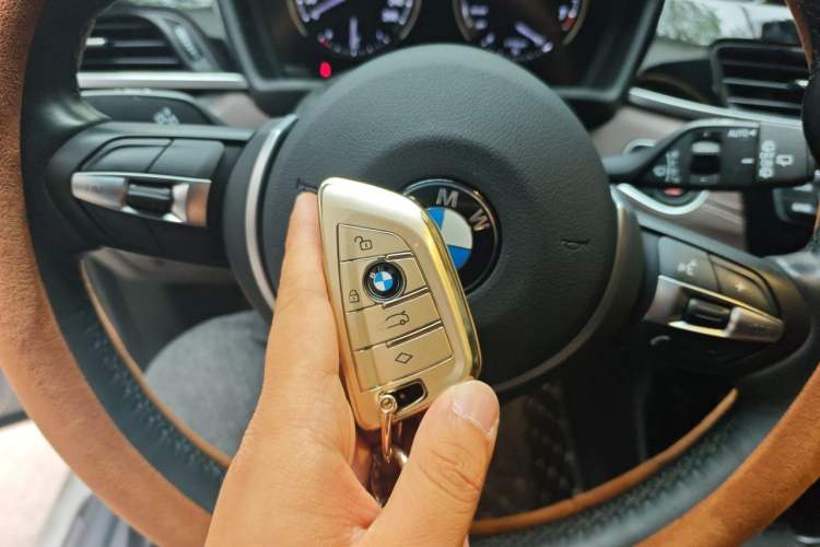 Used BMW X2 2020 sDrive25i Leading Model M Sport Package Vehicle Key