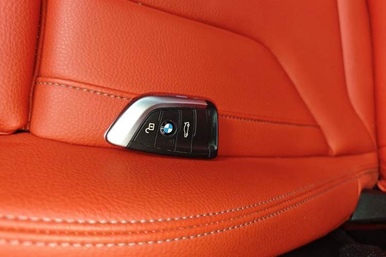 Used BMW X2 2020 sDrive25i Luxury Model with M Sport Package Vehicle Key