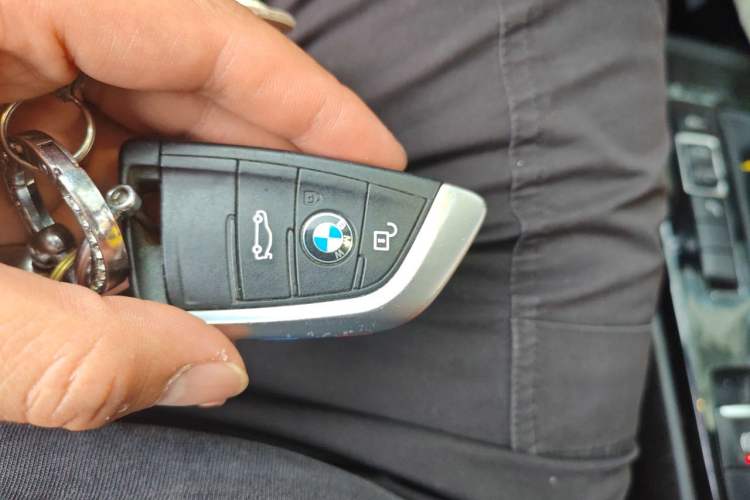 Used BMW X2 2020 sDrive25i Leading Model M Sport Package Vehicle Key
