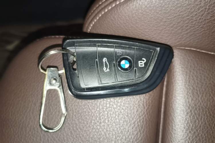 Used BMW X2 2020 sDrive25i Leading Model M Sport Package Vehicle Key