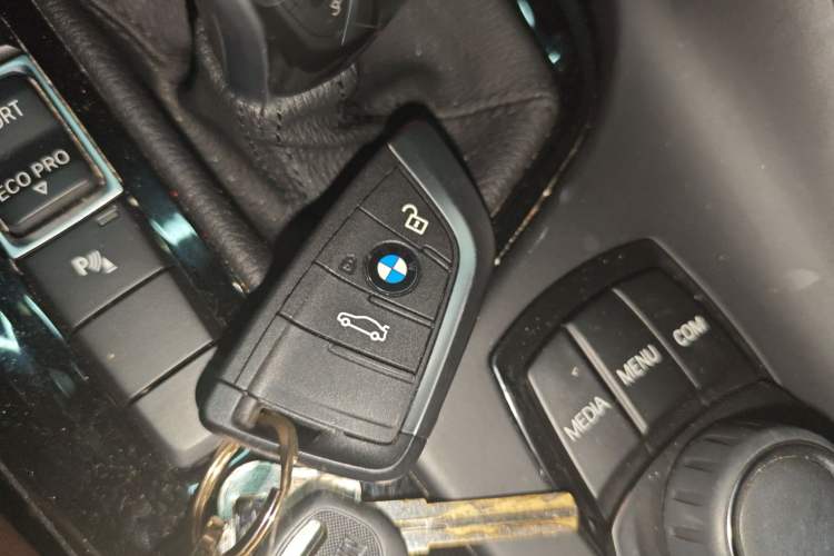 Used BMW X2 2020 sDrive25i Leading Model M Sport Package Vehicle Key