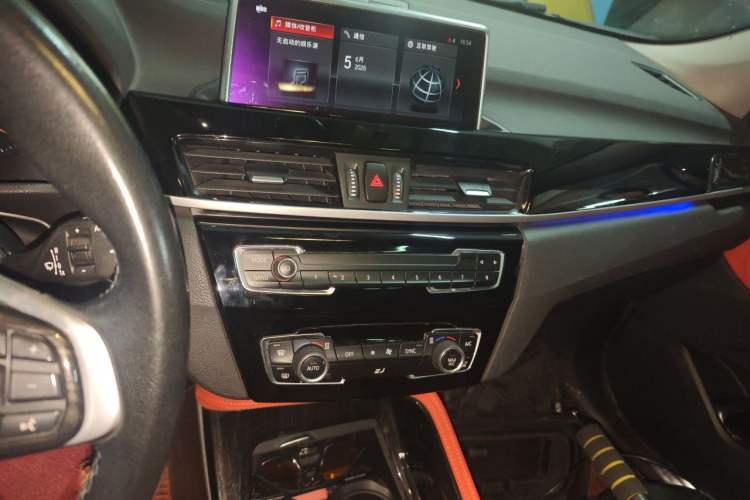 Used BMW X2 2020 sDrive20i M Sport Package Audio And AC Panel