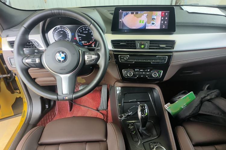 Used BMW X2 2020 sDrive25i Luxury Model with M Sport Package Center Console