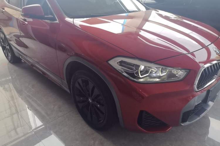 Used BMW X2 2020 sDrive20i M Sport Package Front Right 45 Deg