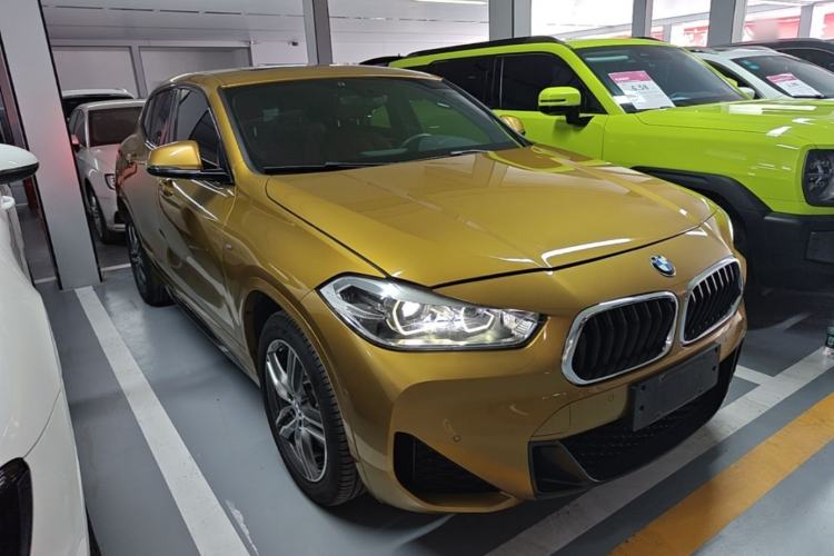 Used BMW X2 2020 sDrive25i Leading Model M Sport Package Front Right 45 Deg