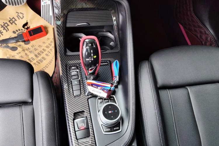 Used BMW X2 2020 sDrive25i Luxury Model with M Sport Package Gear Lever