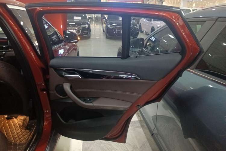 Used BMW X2 2020 sDrive25i Leading Model M Sport Package Interior 3