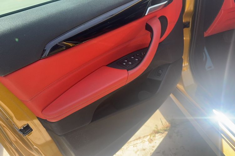 Used BMW X2 2020 sDrive25i Leading Model M Sport Package Interior 4