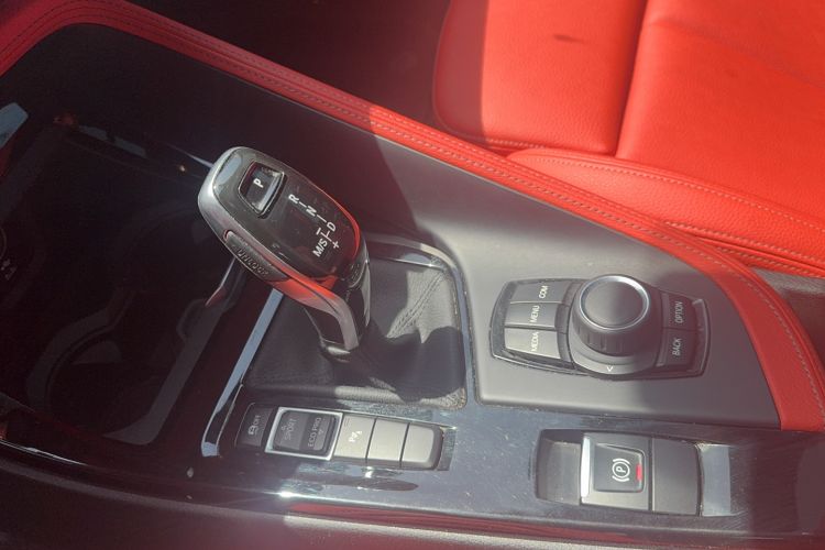 Used BMW X2 2020 sDrive25i Leading Model M Sport Package Interior 8