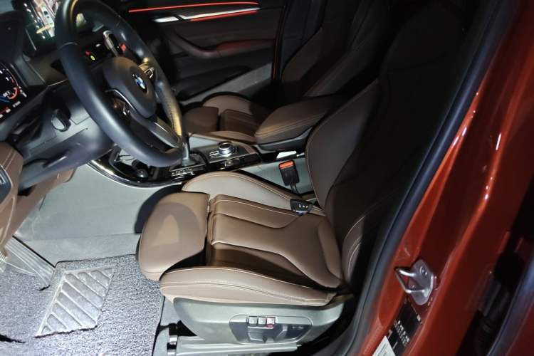 Used BMW X2 2020 sDrive25i Luxury M Sport Package Left Front Seat