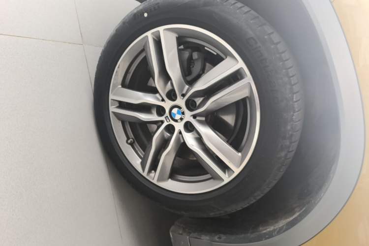 Used BMW X2 2020 sDrive25i Leading Model M Sport Package Left Front Wheel Hub